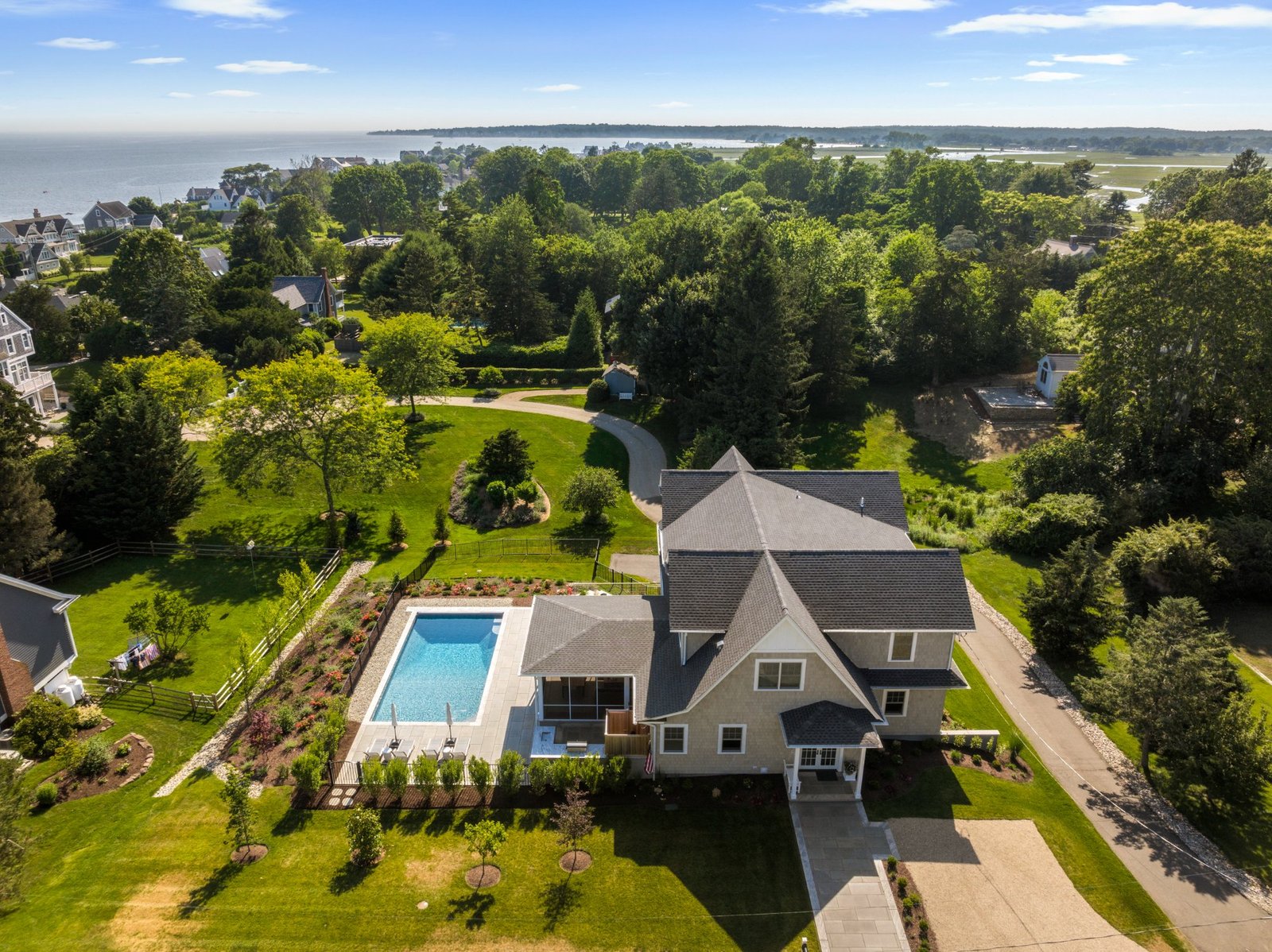 Branford, CT: The Shoreline Town Where Homes Go Under Contract in Sixteen Days