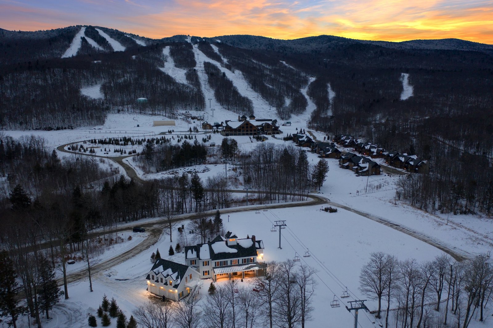 Listing in Winter: What Connecticut Sellers Get Wrong About December Through February